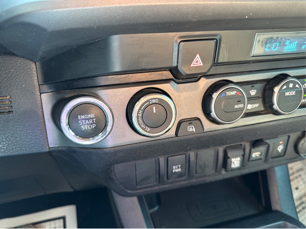 2021 Toyota Tacoma Image 13