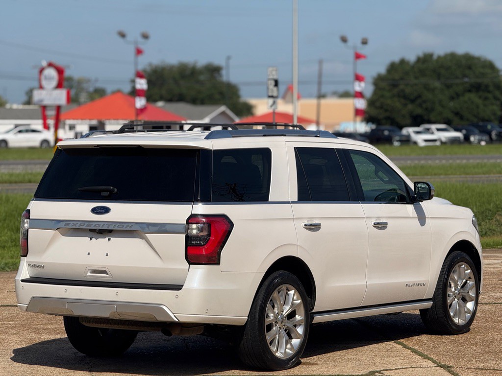 2019 Ford Expedition Image 3