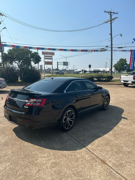 2017 Ford Taurus Image 11