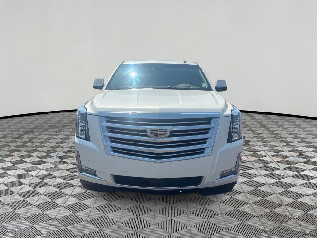 2015 Cadillac Escalade Image 8