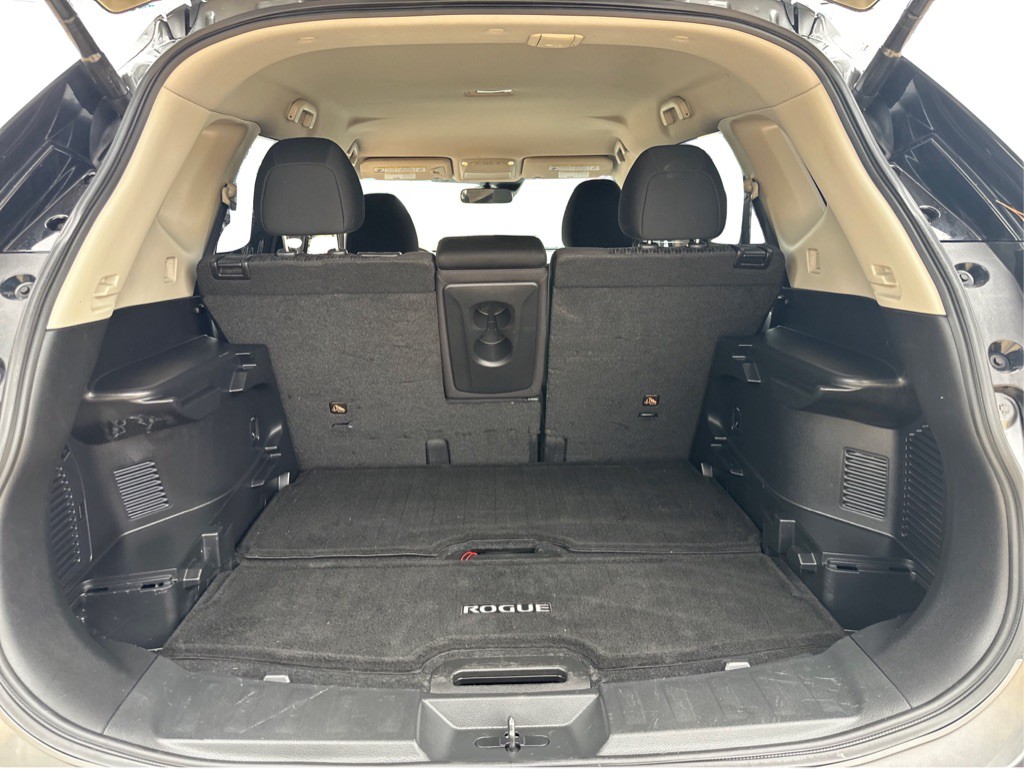 2020 Nissan Rogue Image 9