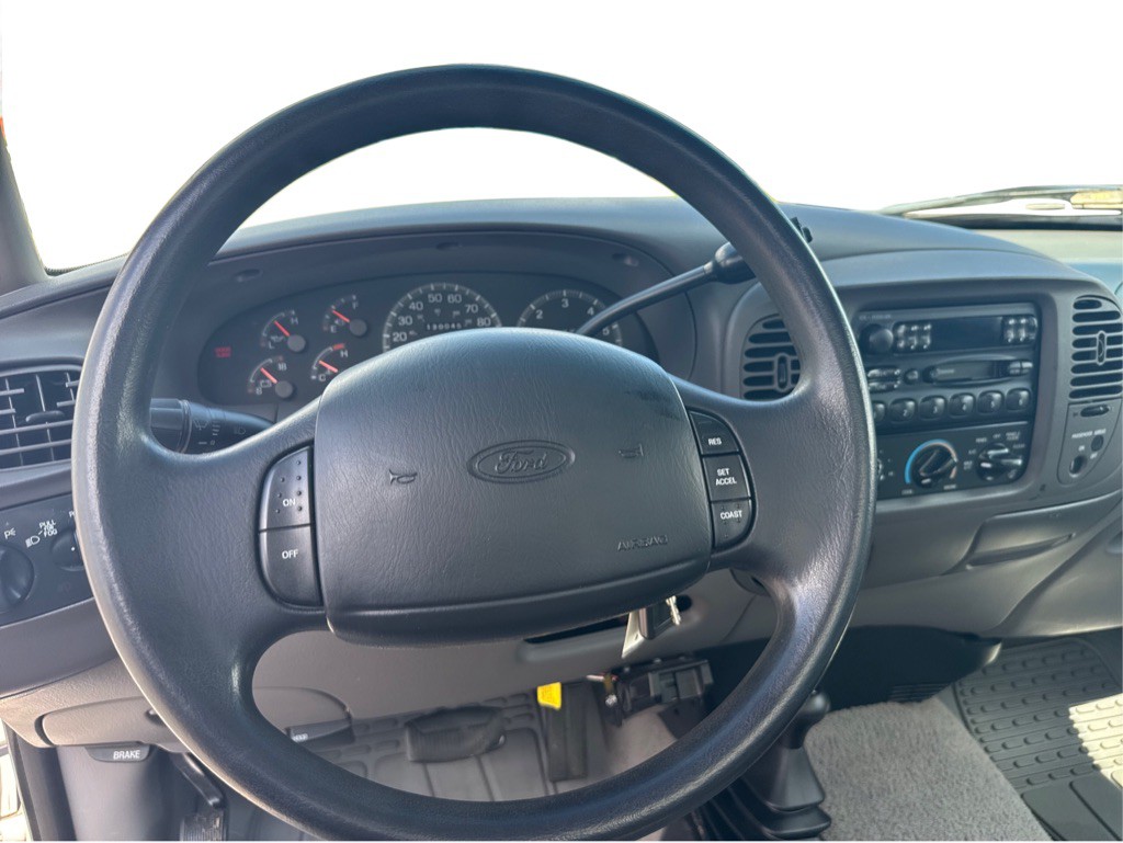 1998 Ford F-150 Image 11