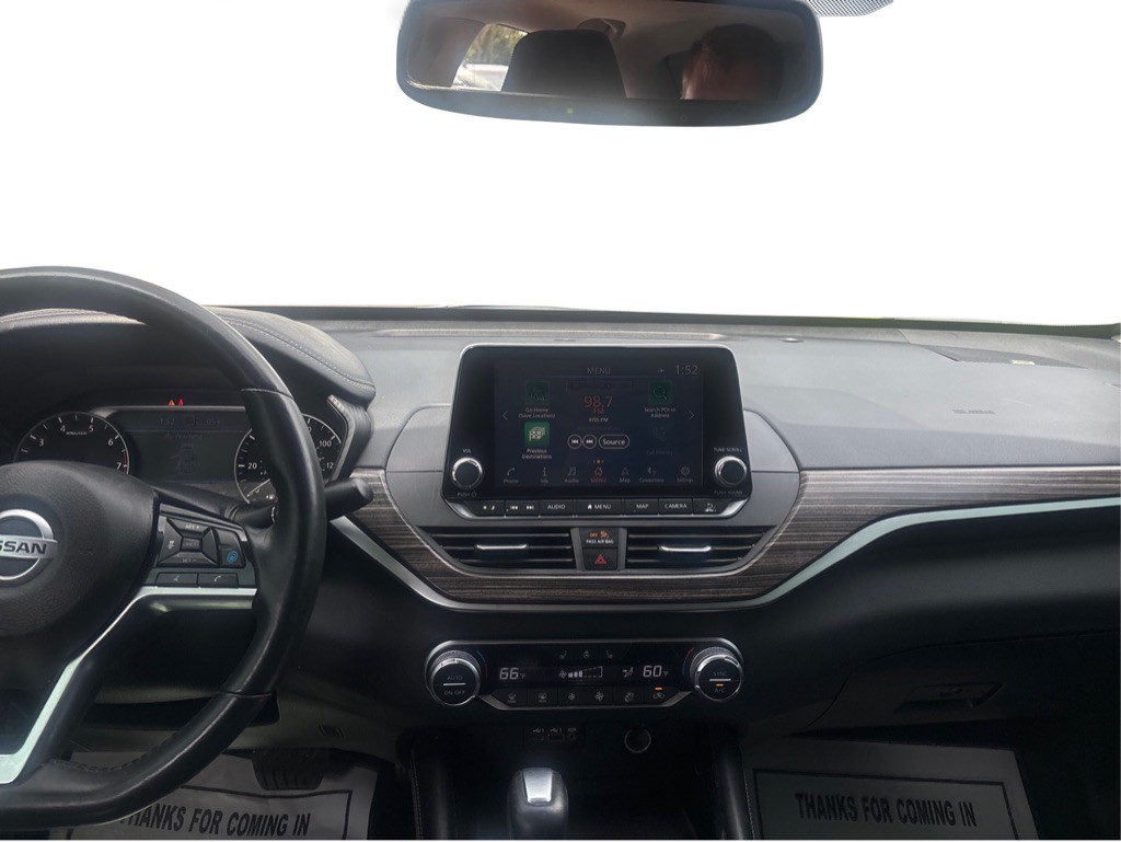 2020 Nissan Altima Image 13