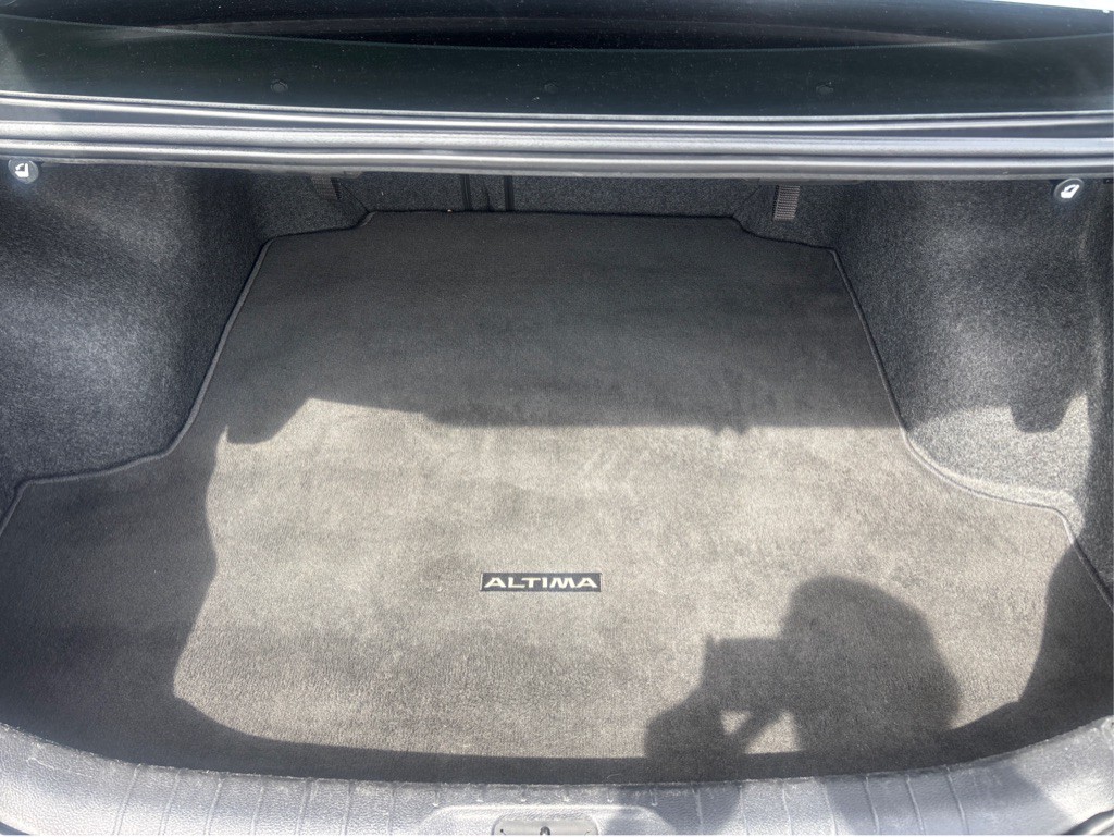 2020 Nissan Altima Image 19