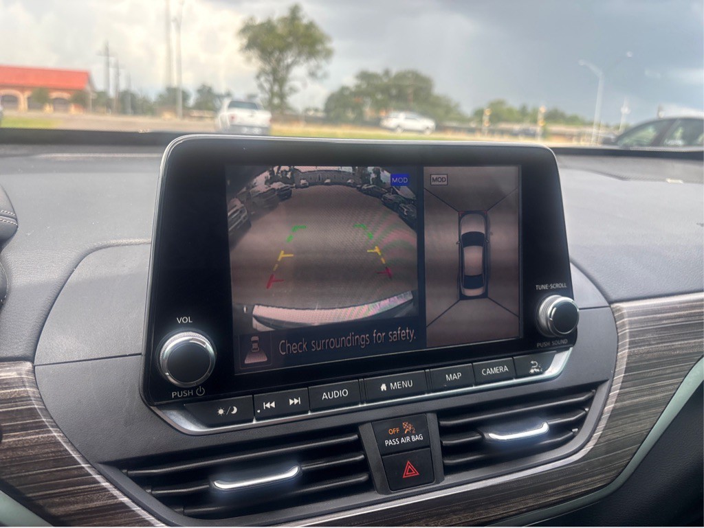2020 Nissan Altima Image 22