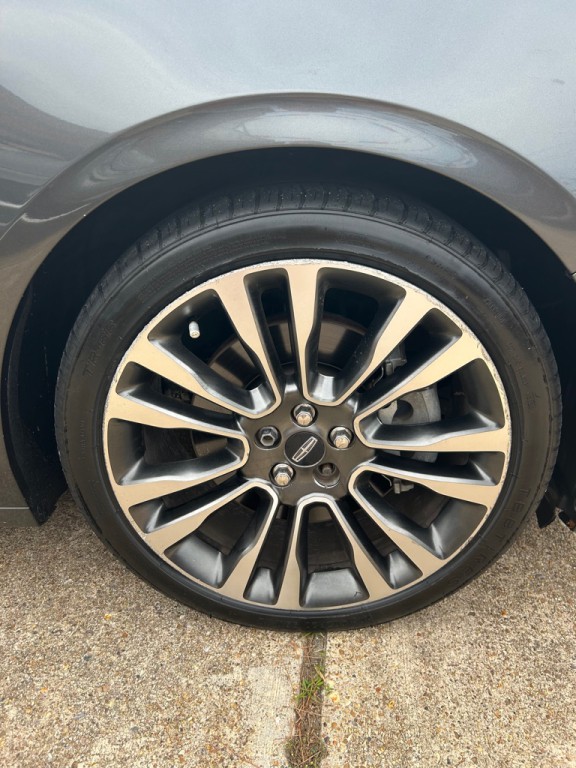 2017 Lincoln Continental Image 23