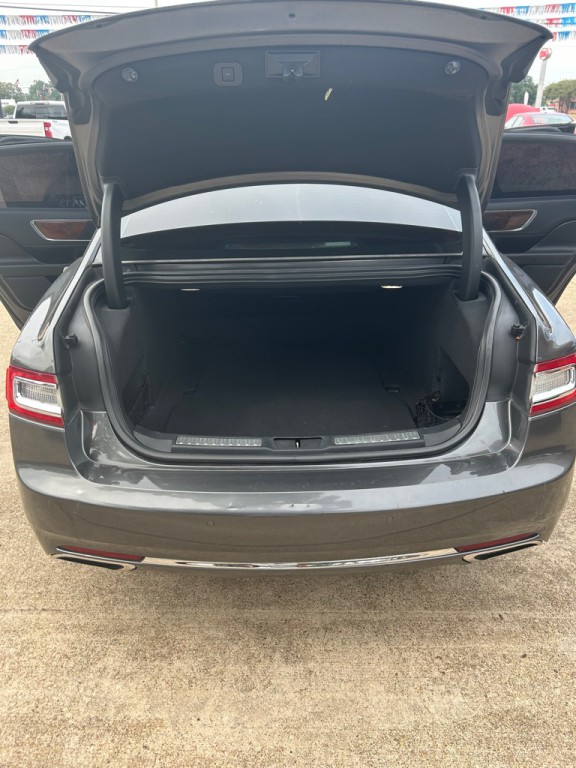 2017 Lincoln Continental Image 27