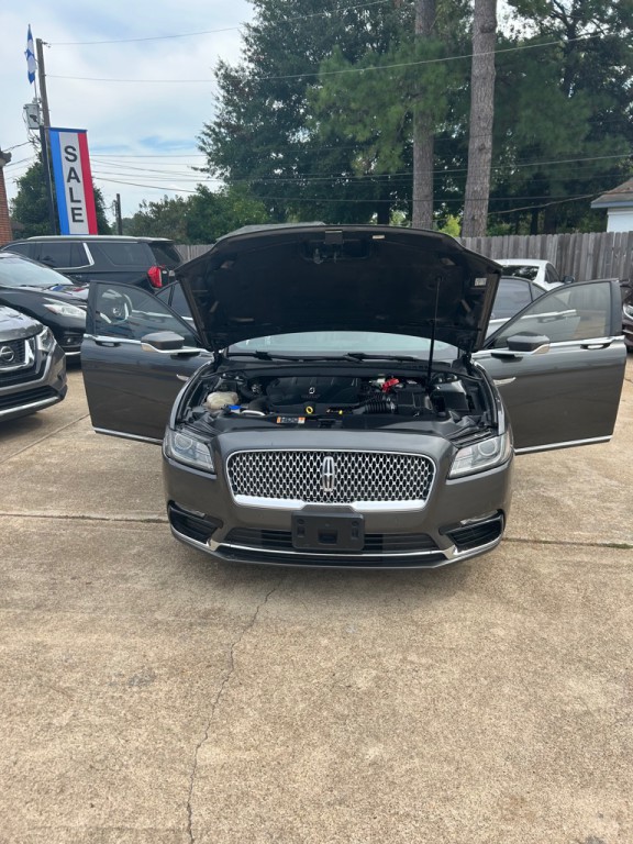 2017 Lincoln Continental Image 31
