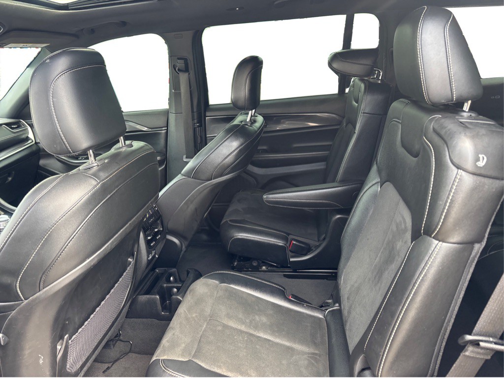 2023 Jeep Grand Cherokee Image 10