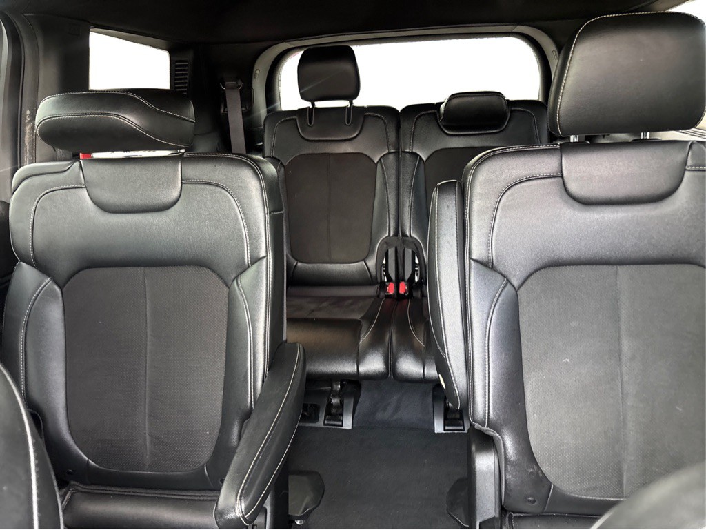 2023 Jeep Grand Cherokee Image 11