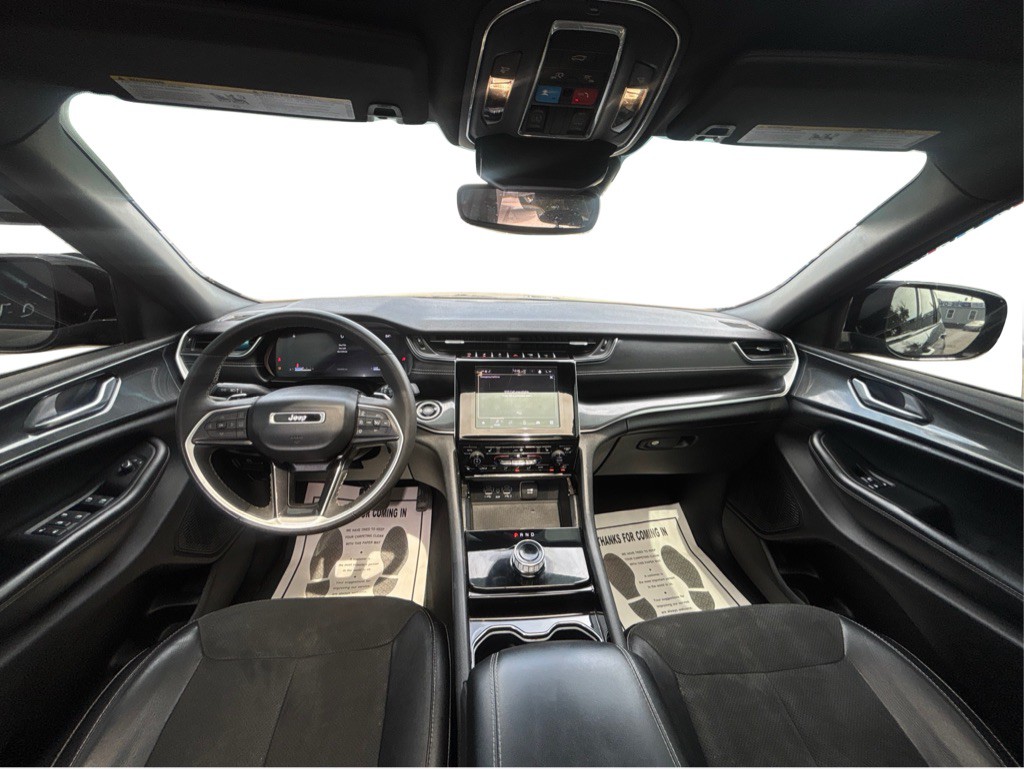 2023 Jeep Grand Cherokee Image 12