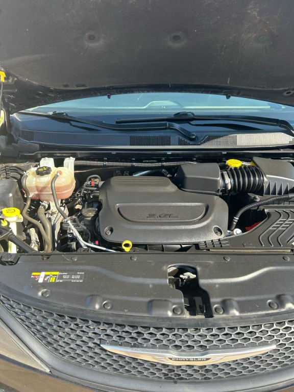 2022 Chrysler Voyager Image 20