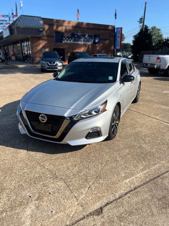 2021 Nissan Altima Image 1