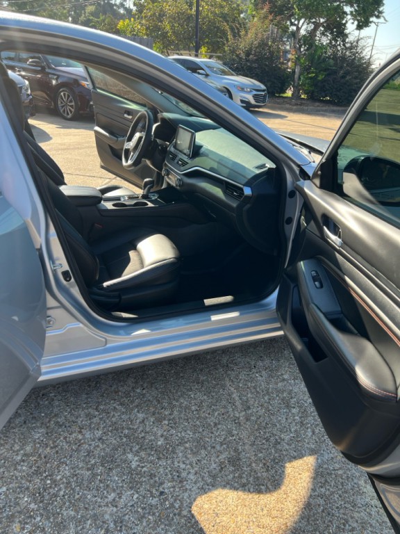 2021 Nissan Altima Image 7