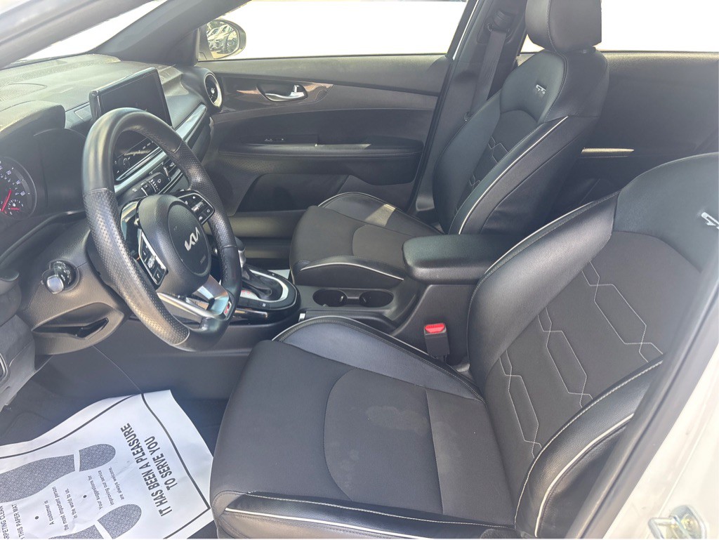 2023 Kia Forte Image 9