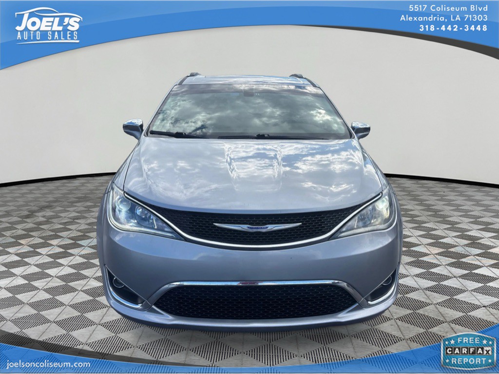 2019 Chrysler Pacifica Image 2