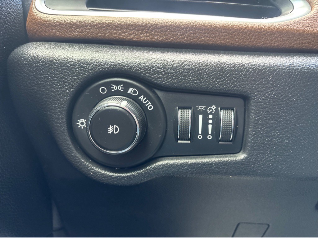 2019 Chrysler Pacifica Image 25