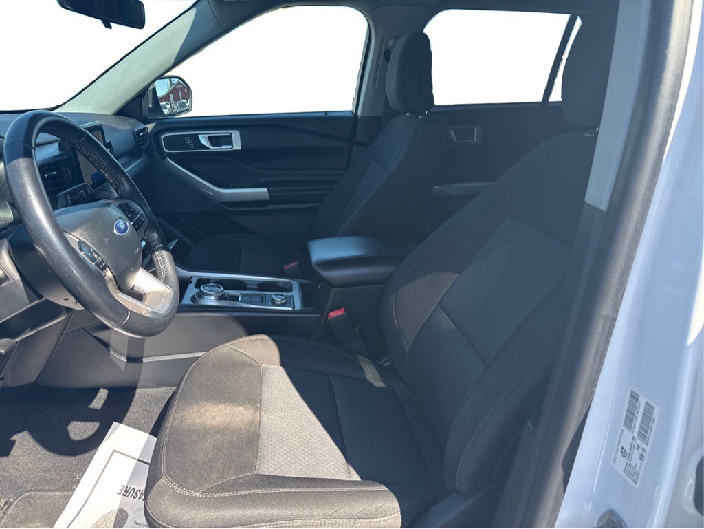 2022 Ford Explorer Image 9