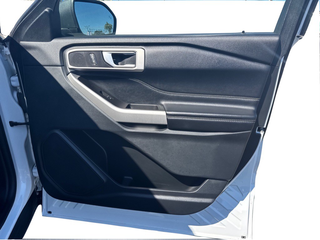 2022 Ford Explorer Image 28