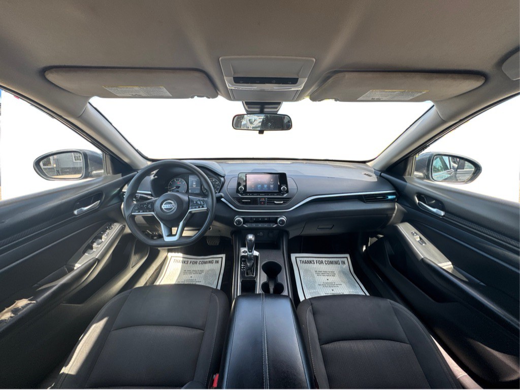 2022 Nissan Altima Image 11