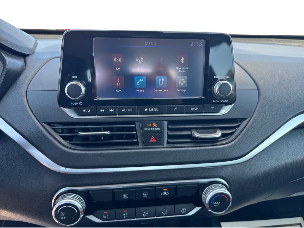 2022 Nissan Altima Image 12