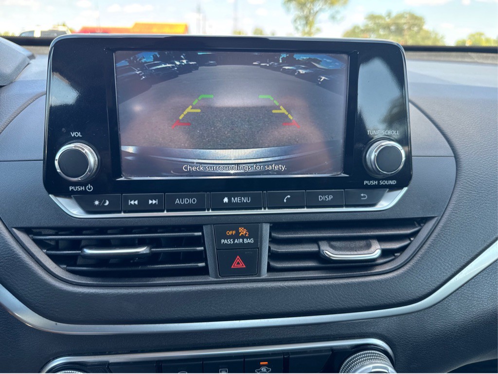 2022 Nissan Altima Image 13