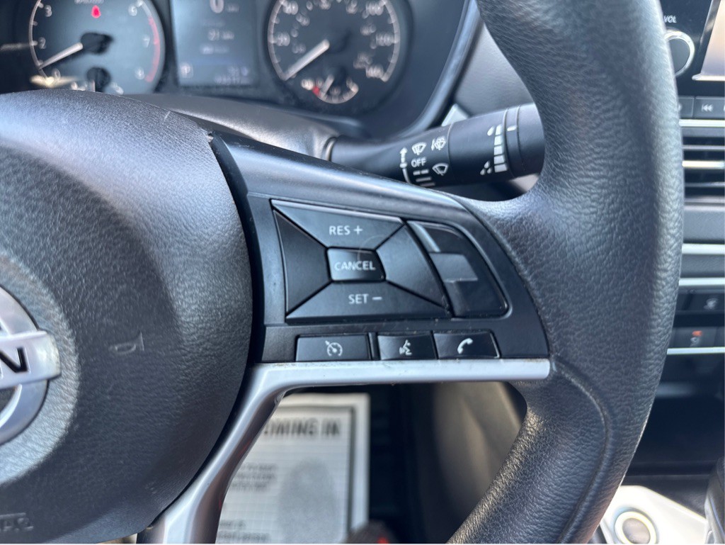 2022 Nissan Altima Image 17