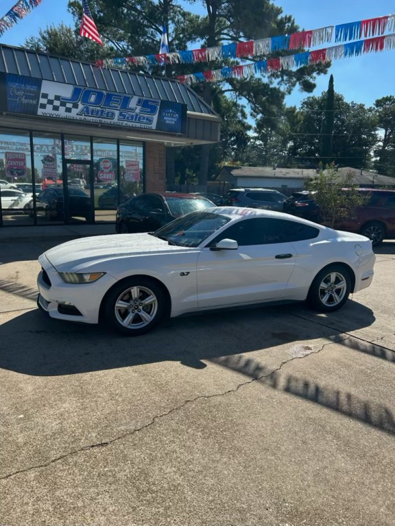 2017 Ford Mustang Image 1