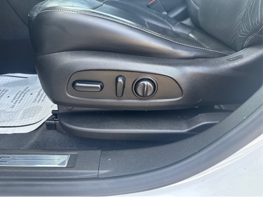 2018 GMC Acadia Image 19