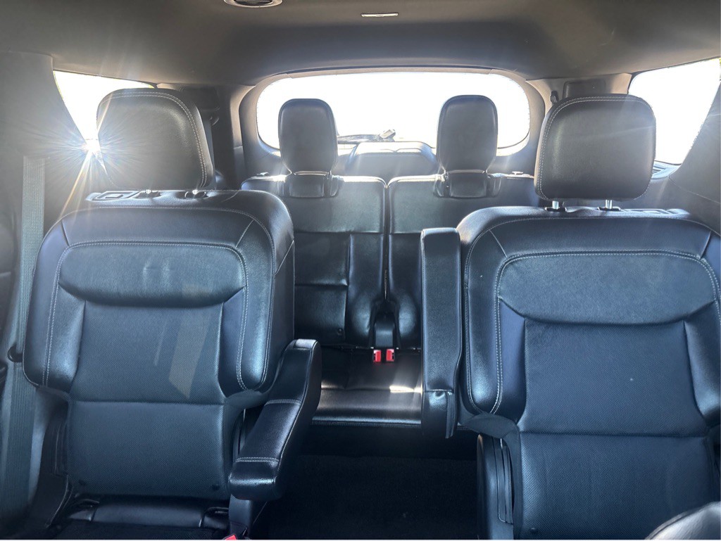 2020 Ford Explorer Image 14