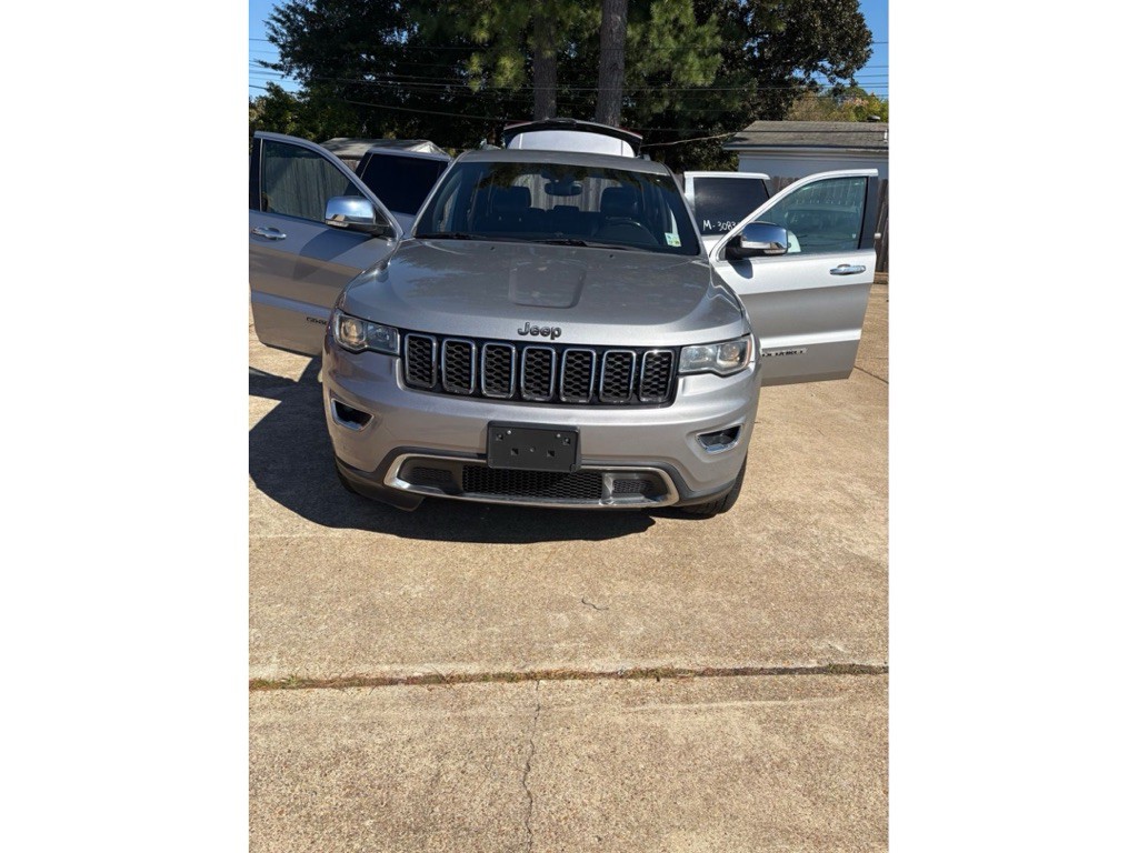 2018 Jeep Grand Cherokee Image 4