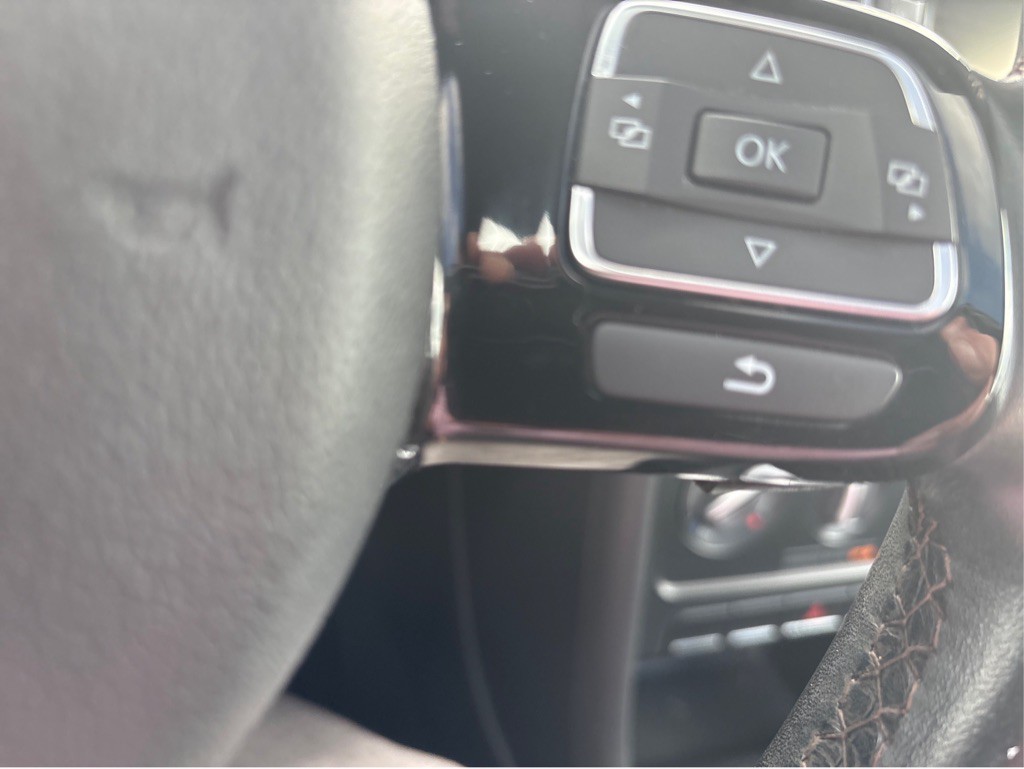 2013 Volkswagen Beetle Image 15