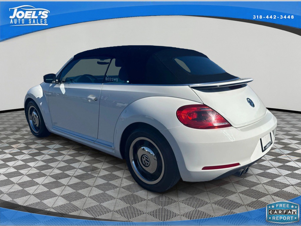 2013 Volkswagen Beetle Image 3