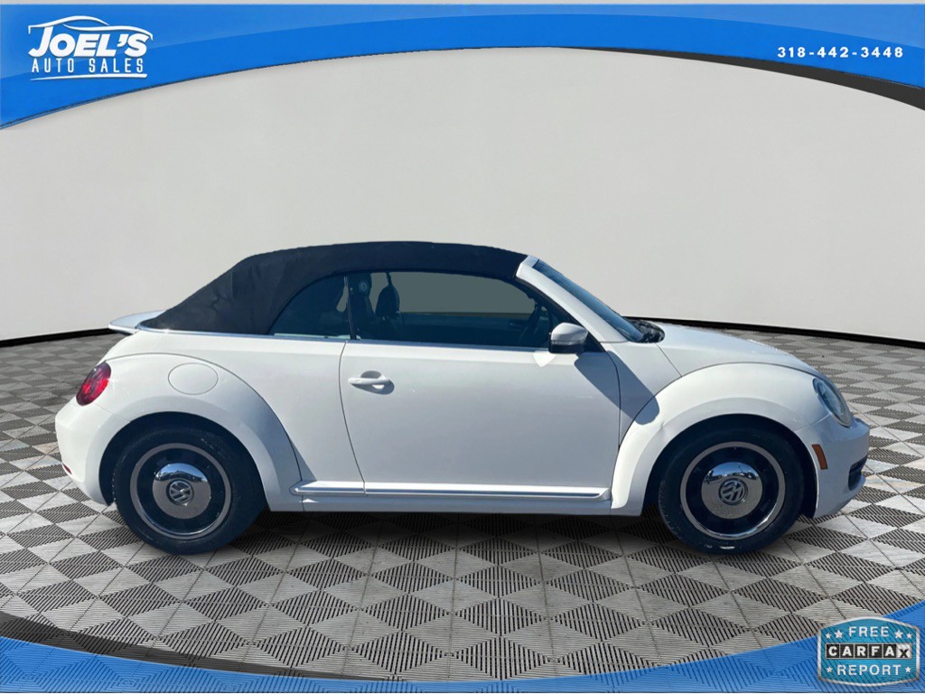 2013 Volkswagen Beetle Image 6