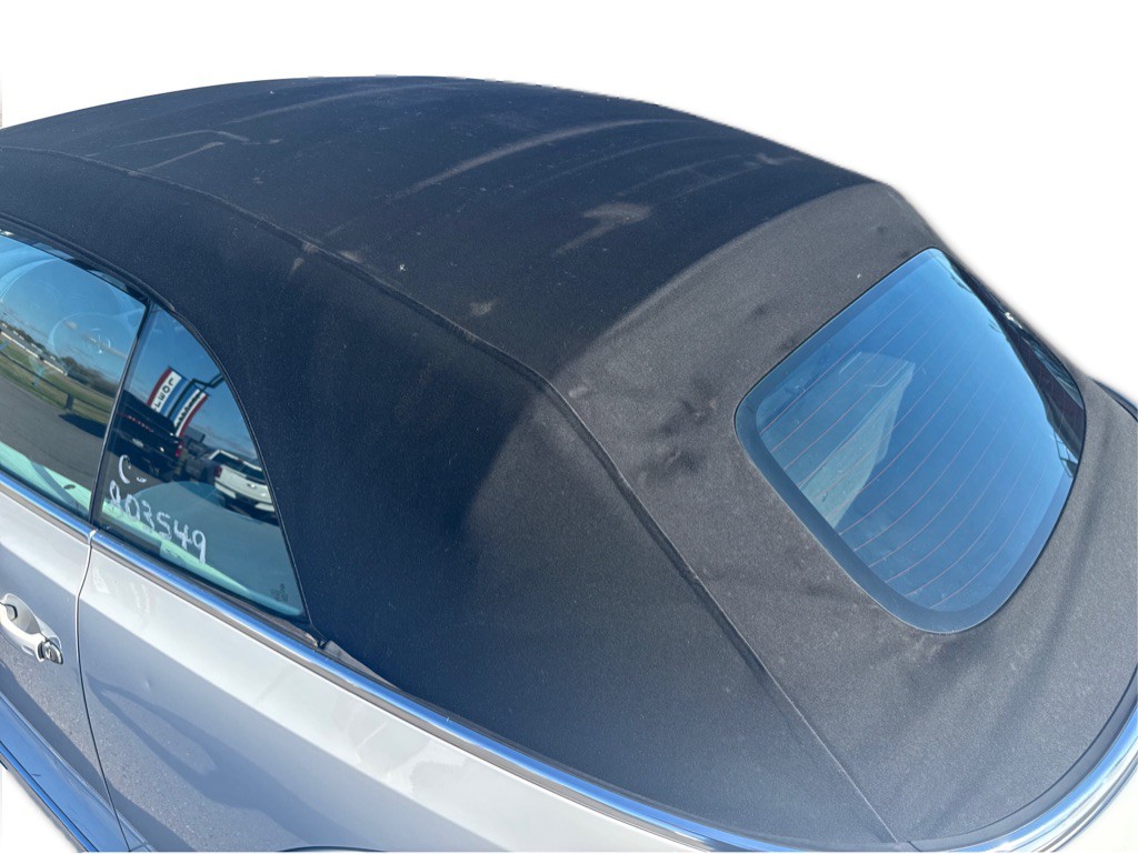 2013 Volkswagen Beetle Image 21