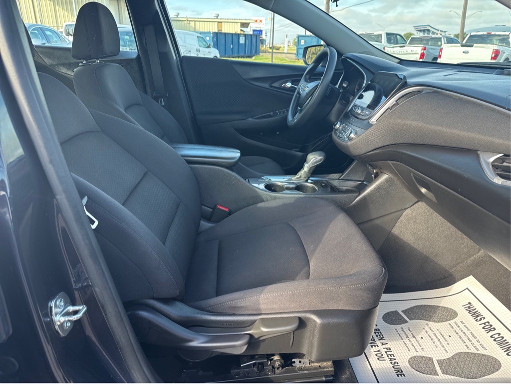 2023 Chevrolet Malibu Image 16