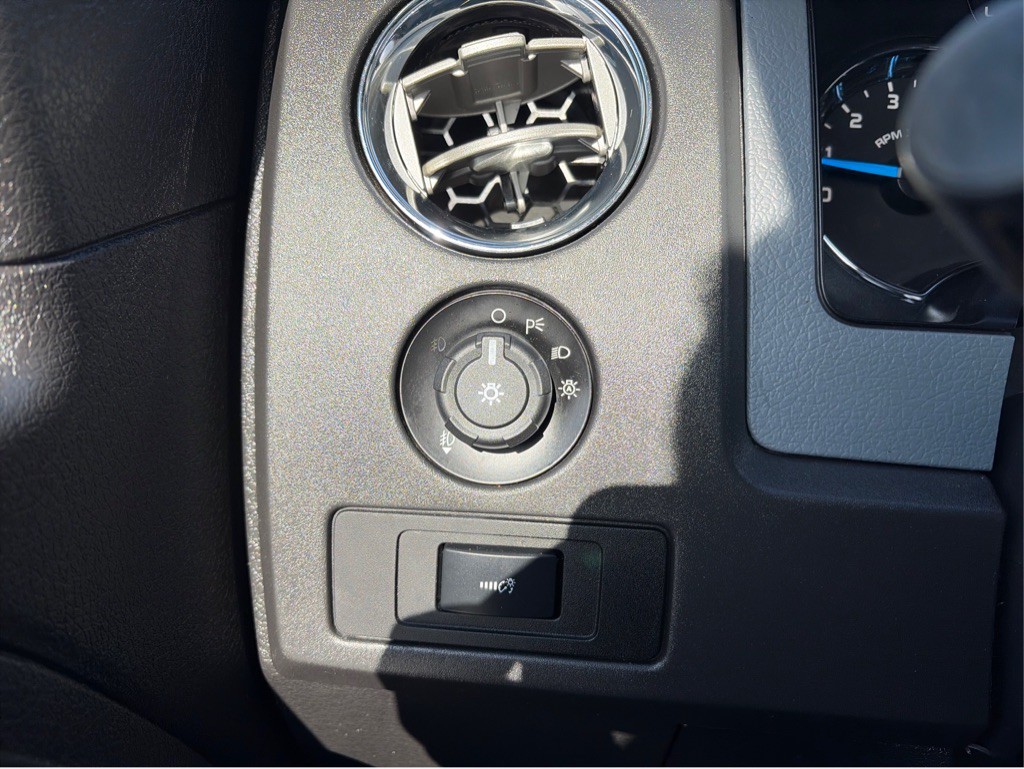 2014 Ford F-150 Image 15