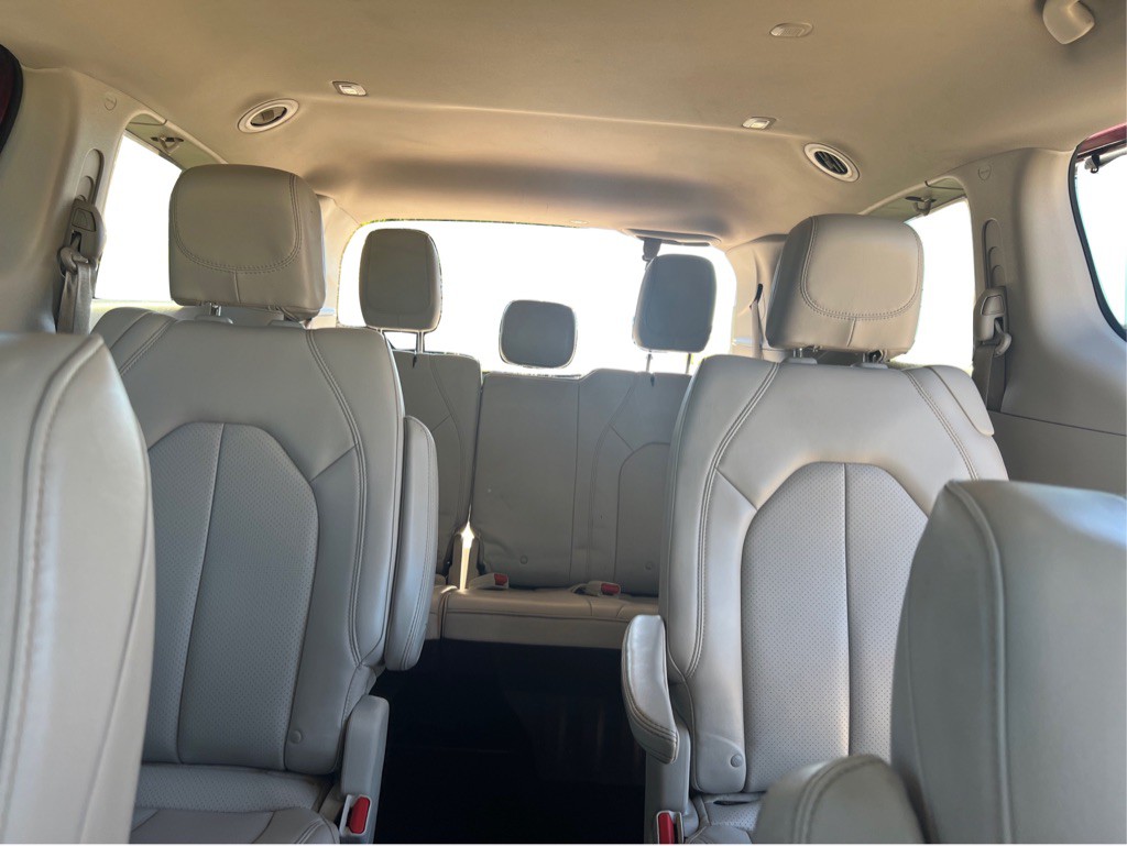 2021 Chrysler Voyager Image 14