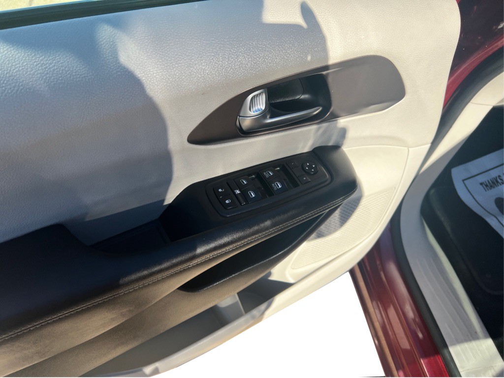 2021 Chrysler Voyager Image 21