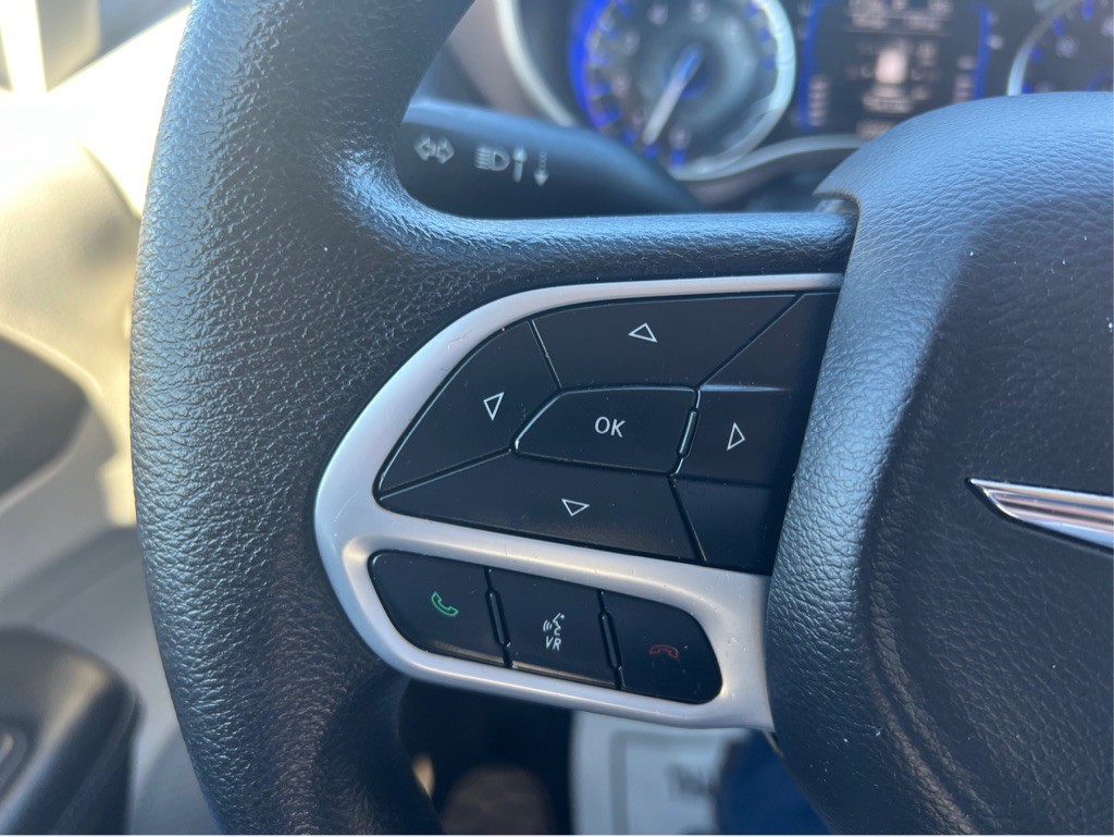 2021 Chrysler Voyager Image 22