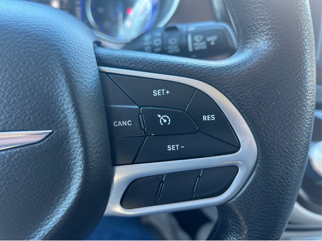 2021 Chrysler Voyager Image 24