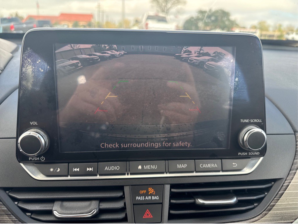 2019 Nissan Altima Image 13