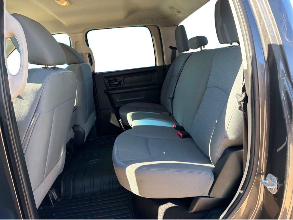 2014 RAM 2500 Image 9