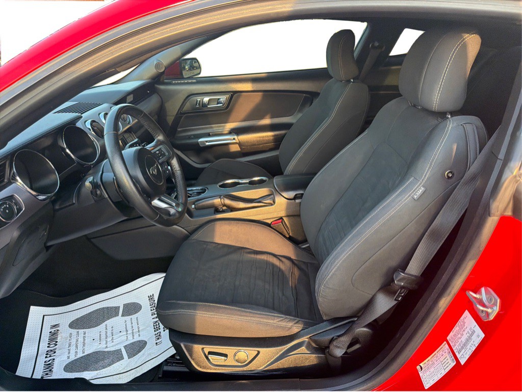 2016 Ford Mustang Image 14