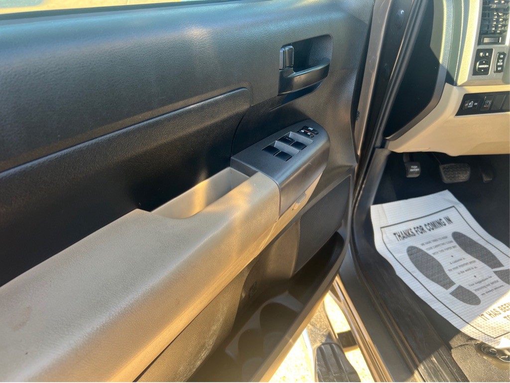 2013 Toyota Tundra Image 18