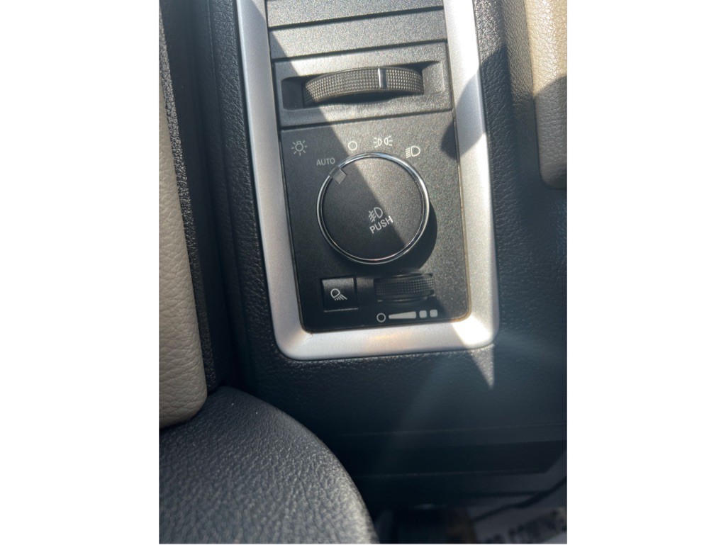 2012 Dodge Ram 1500 Image 14