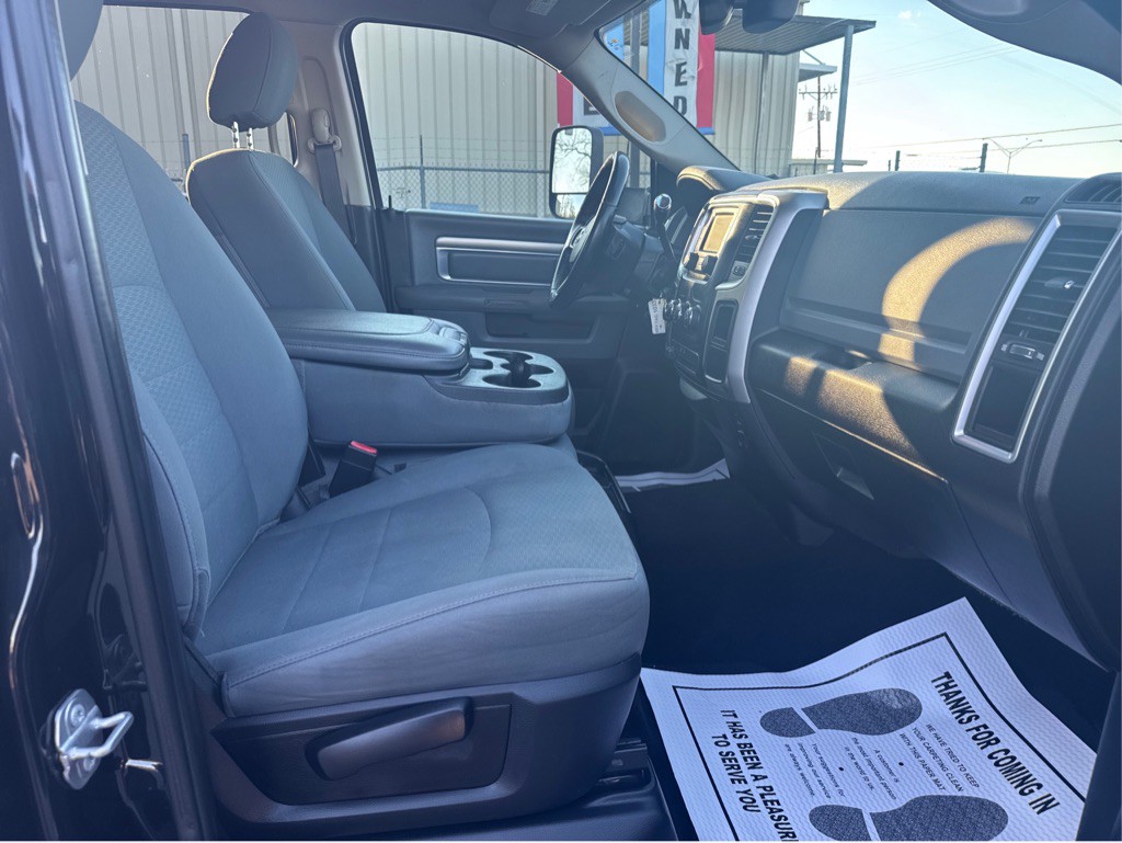 2018 RAM 2500 Image 12