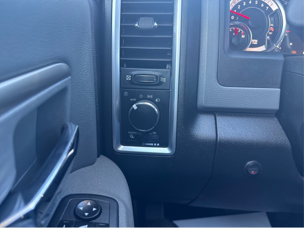 2018 RAM 2500 Image 18