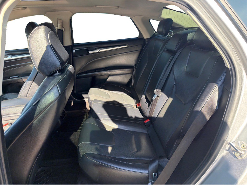 2020 Ford Fusion Image 9