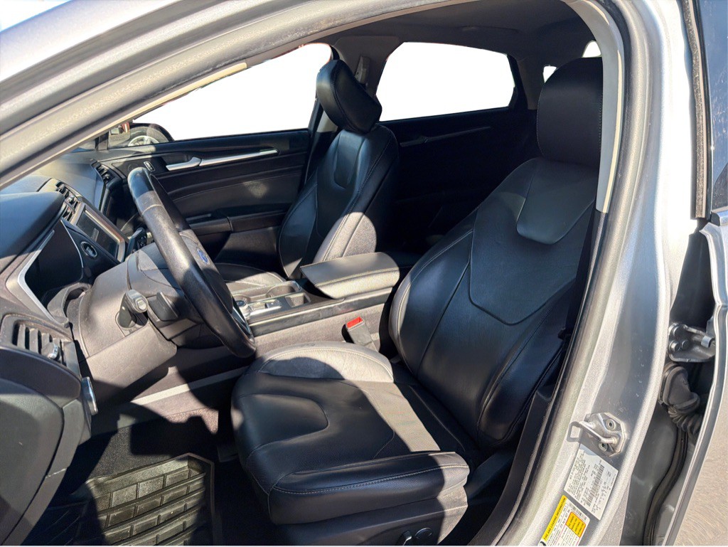 2020 Ford Fusion Image 13